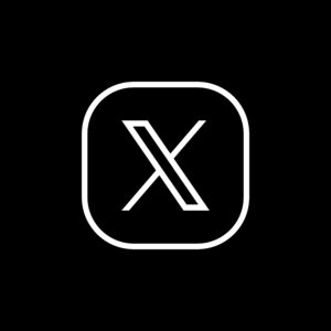 X投稿しています！今日は「世界アマチュア無線の日」トランシーバーの紹介です★