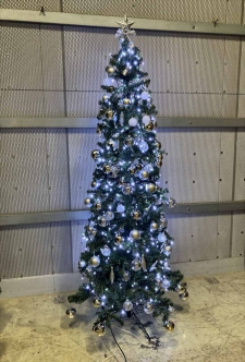 クリスマスツリー　240cm　(スリム)